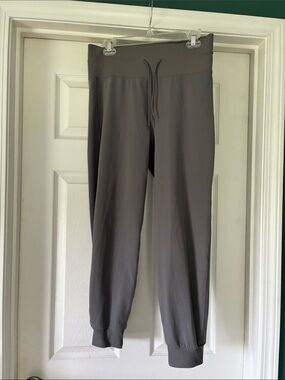 Vuori Slate Gray Performance Joggers